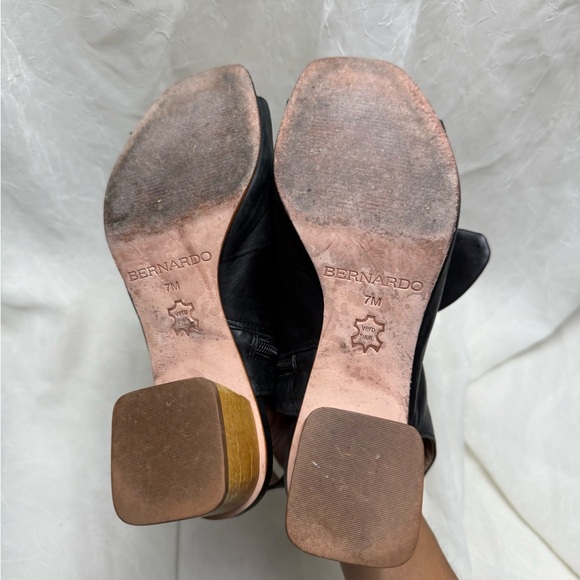 Bernardo Luna Black Leather Knot Peep Toe Sandals Block Heel Boho Size 7 - Picture 5 of 10